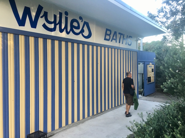 Wylie's Baths Coogee, photo Therese Spruhan, May 2017