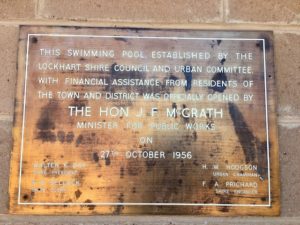 Plaque at the Lockhart Pool, south-west NSW, photo Therese Spruhan, September 2017