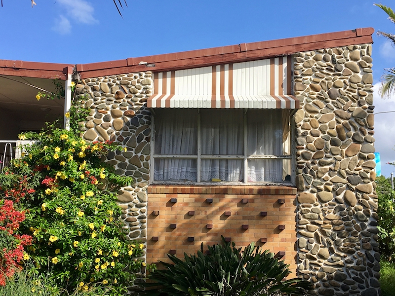 Old-style house, Surfers Paradise, photo Therese Spruhan, April 2018