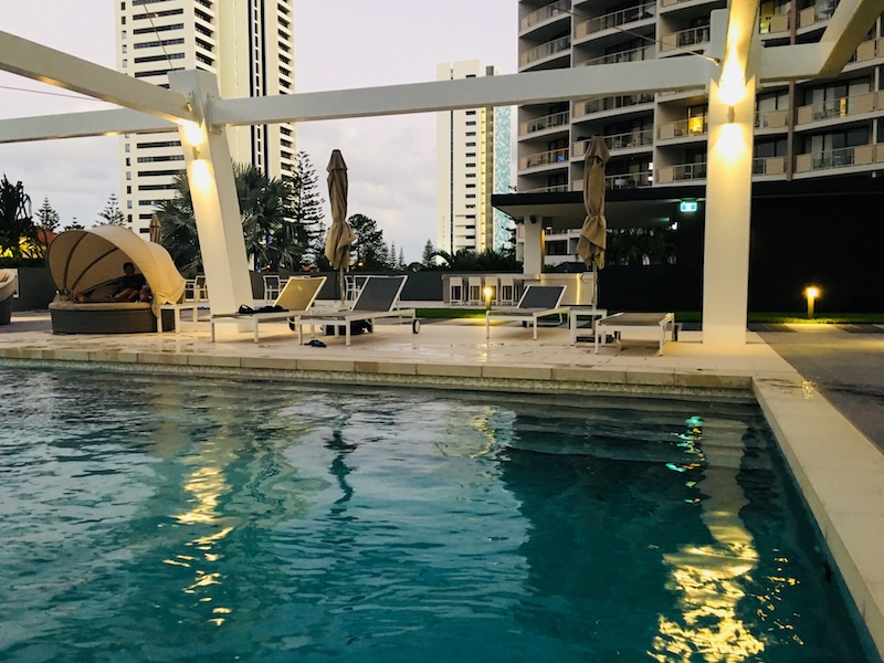 Avani apartments Broadbeach pool, photo Therese Spruhan, April 2018